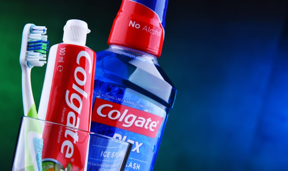 colgate total toothpaste and mouthwash with toothbrush for all in one solution